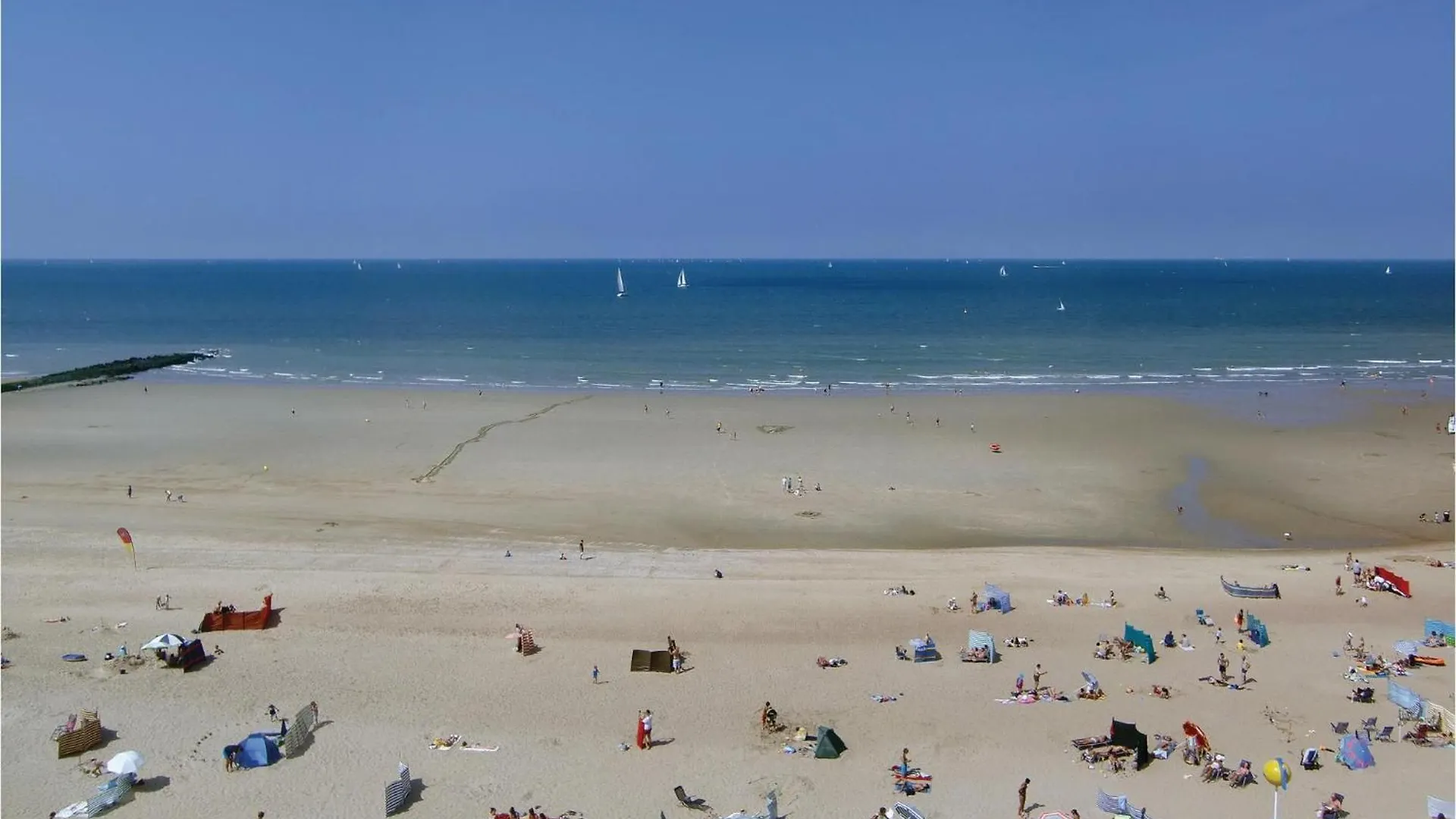 Residentie Xavier Ref, 80 Apartment Ostend Belgium